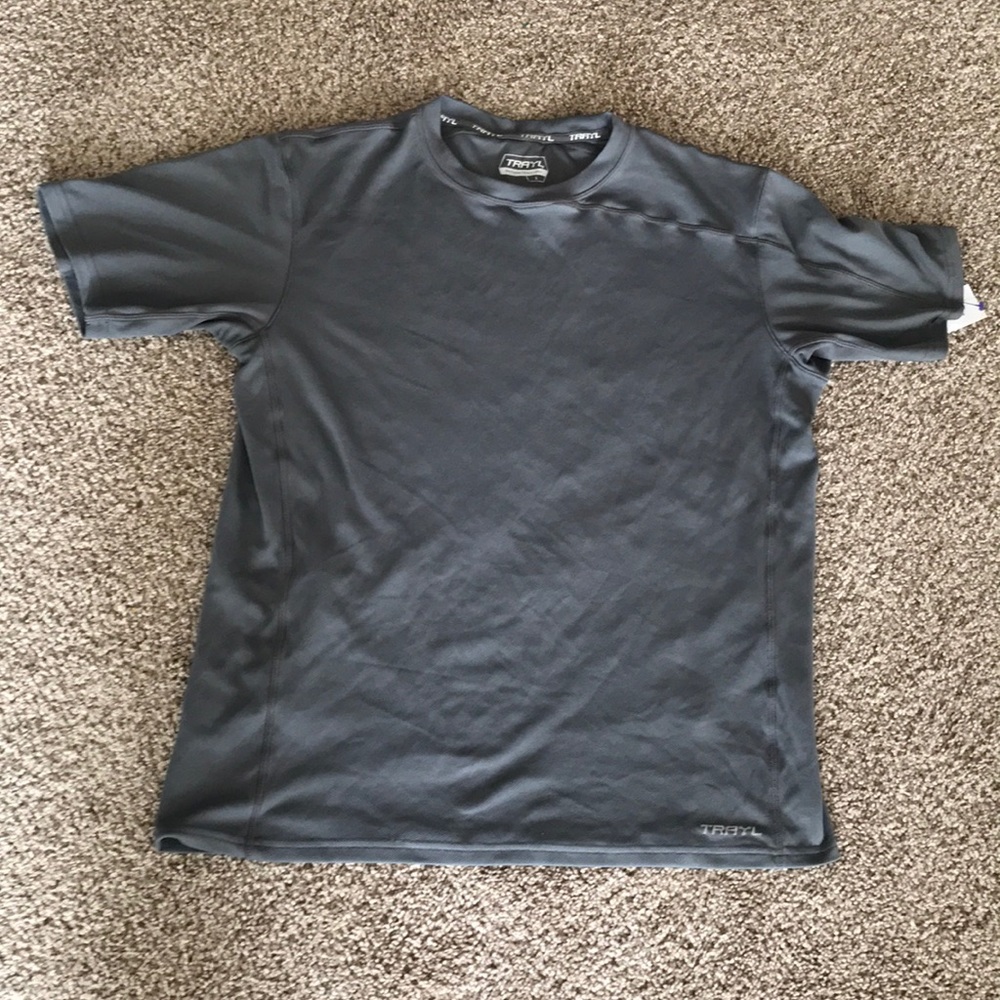 TRAYL kundalini yoga shirt with zip pocket Yogi